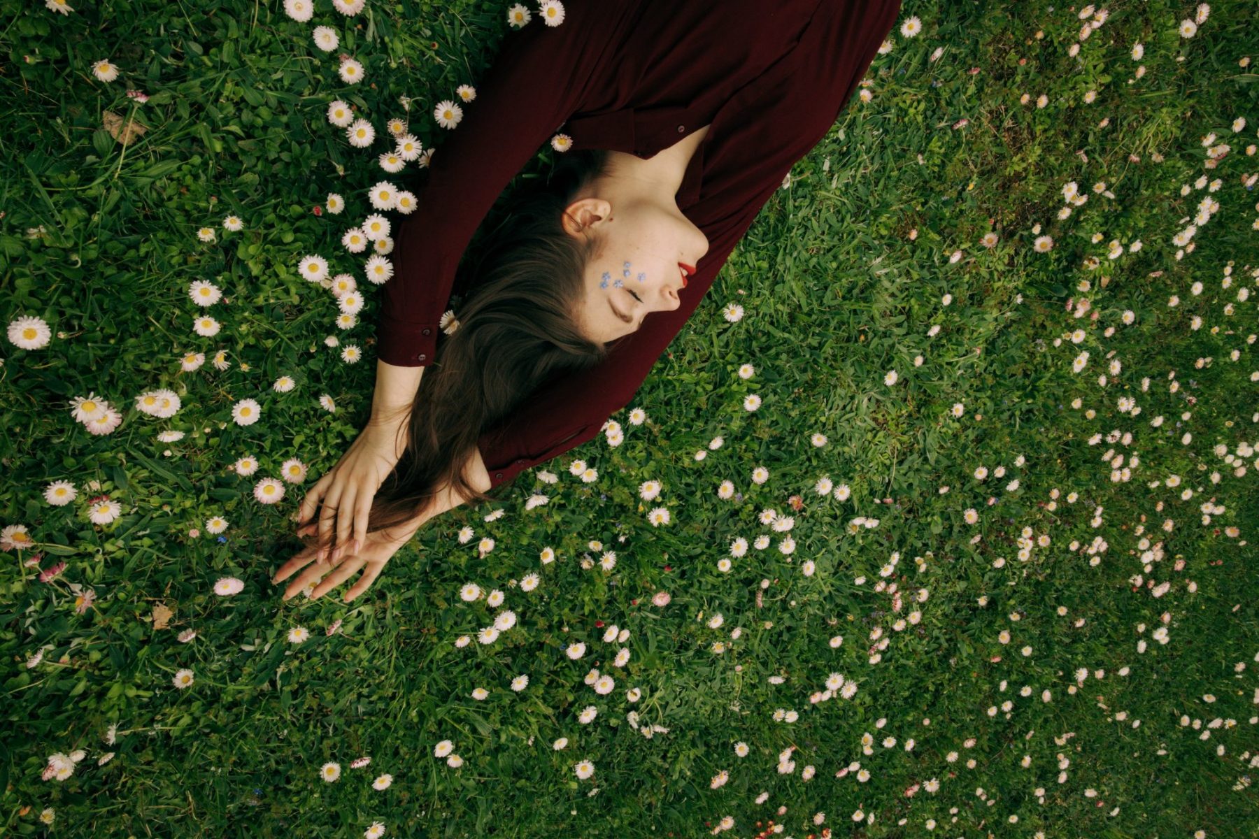 3 Essential Oils that Promote Relaxation and Calmness