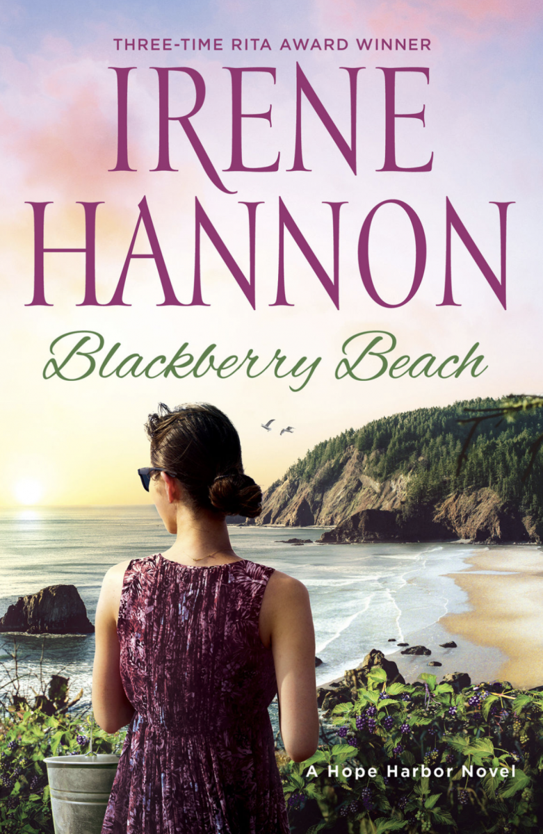 Blackberry Beach ( A Hope Harbor Novel)